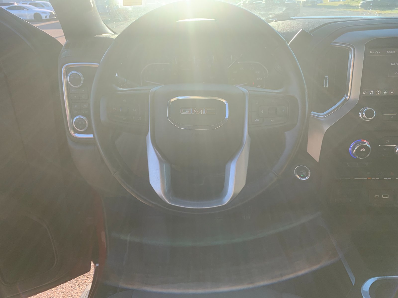 Used 2021 Red GMC SLT image 18
