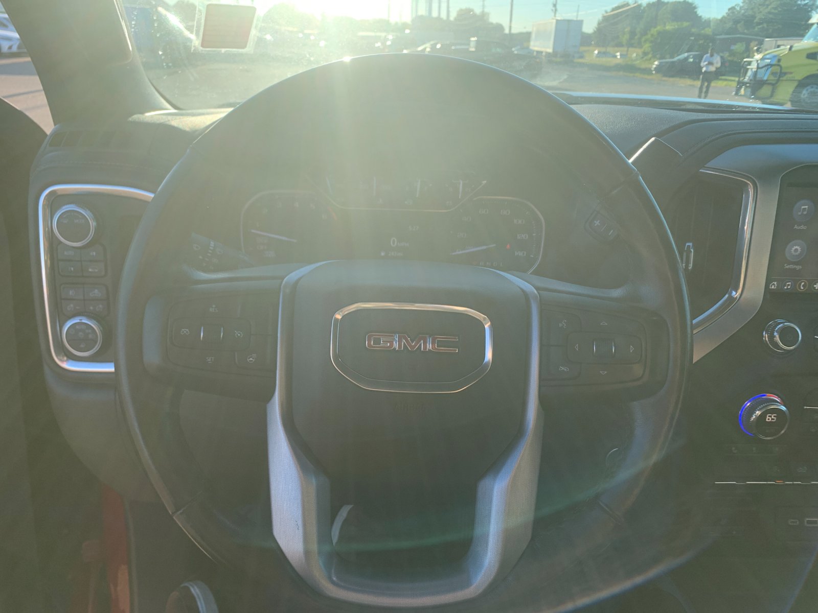 Used 2021 Red GMC SLT image 27