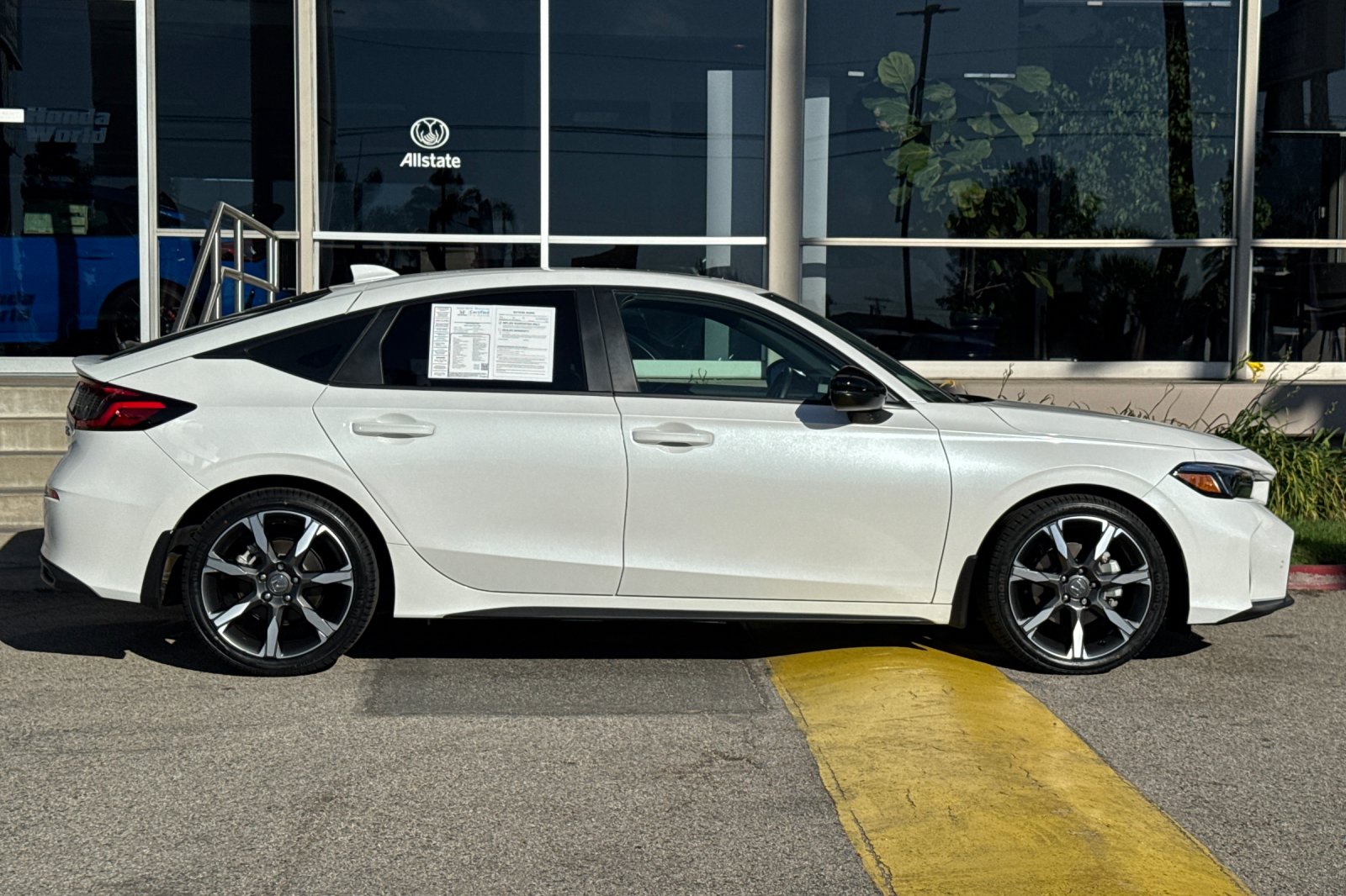 Certified Used 2025 Platinum White Pearl Honda Sport Touring Hybrid image 3
