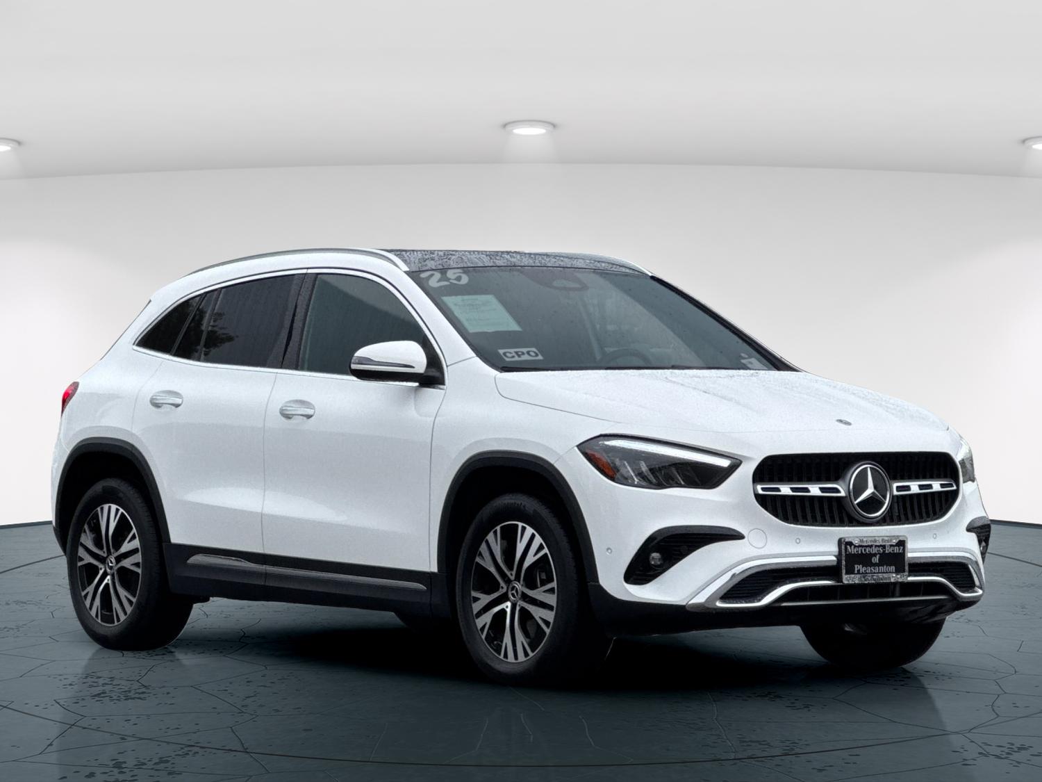 Certified Used 2025 Polar White Mercedes-Benz GLA 250 4D Sport Utility 4MATIC® image 8