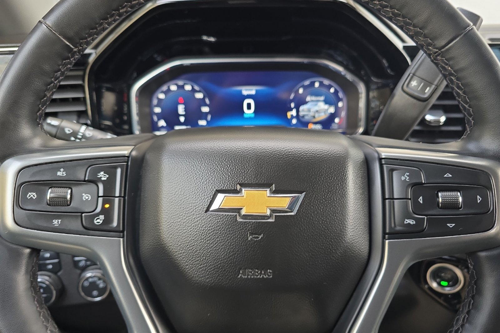 Used 2024 White Chevrolet LT image 20