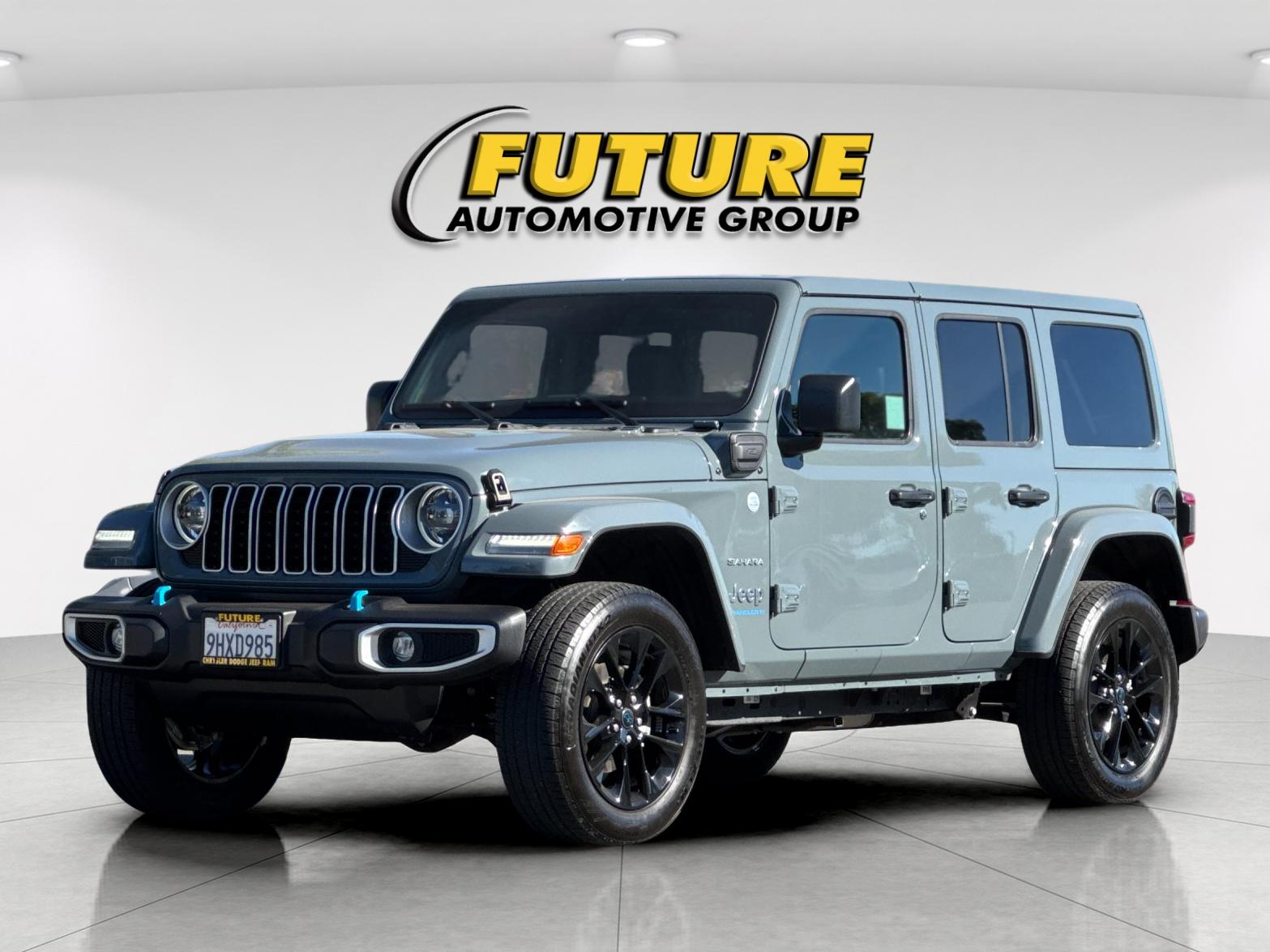 Used 2024 Gray Jeep Sahara 4xe image 8