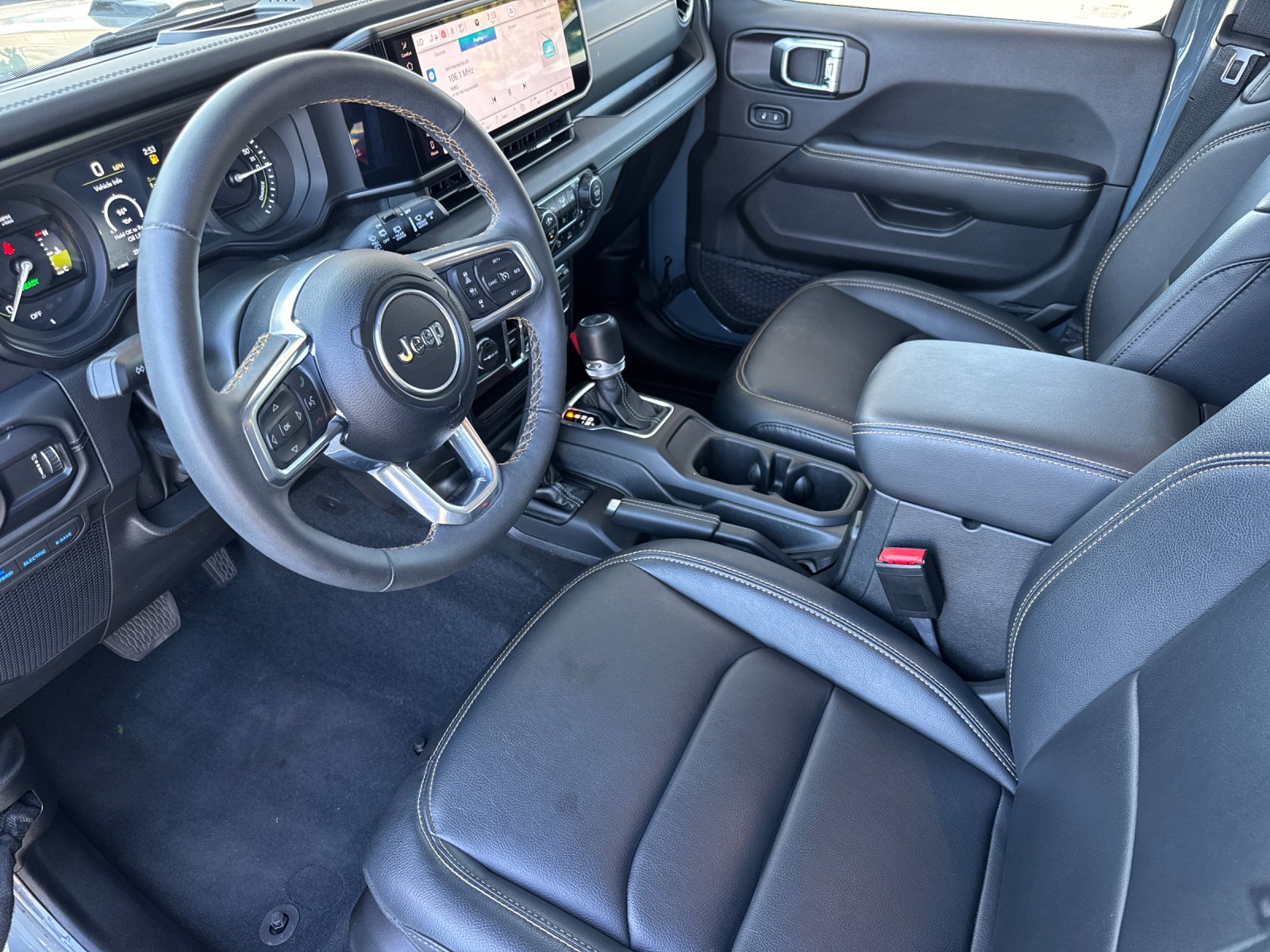 Used 2024 Gray Jeep Sahara 4xe image 10