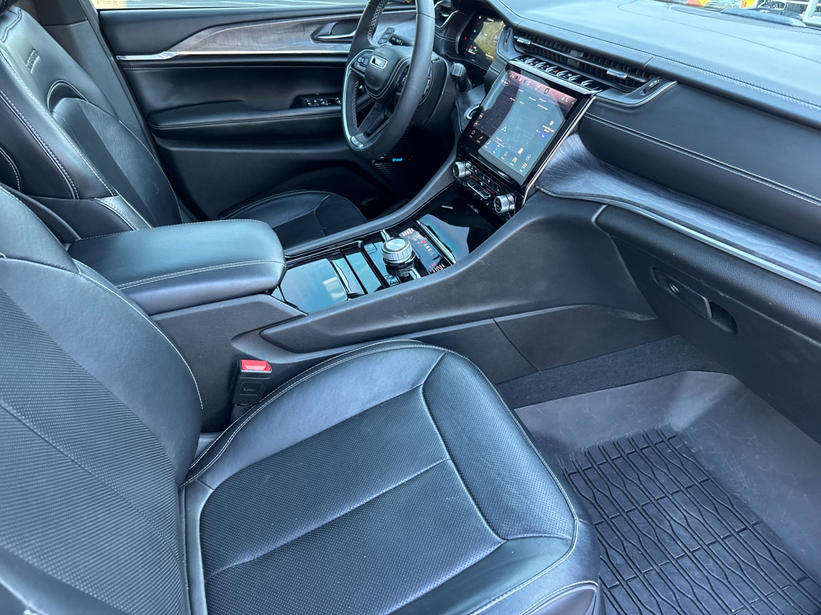 Used 2023 White Jeep Overland 4xe image 16