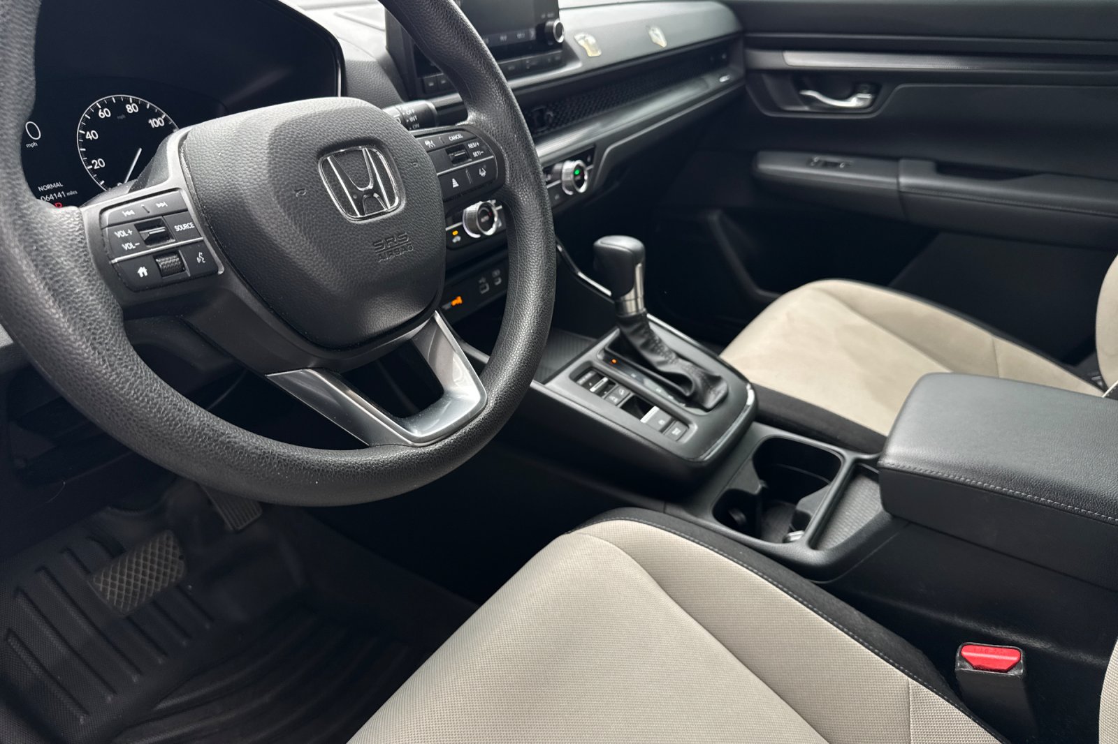 Certified Used 2023 Platinum White Pearl Honda EX image 7