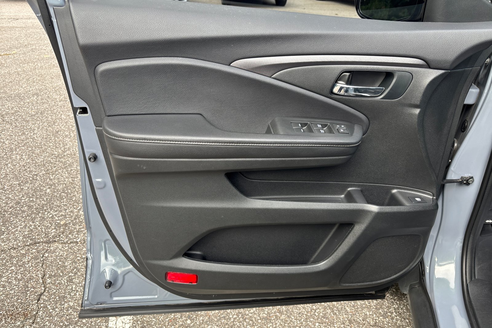 Certified Used 2023 Gray Honda Sport image 12