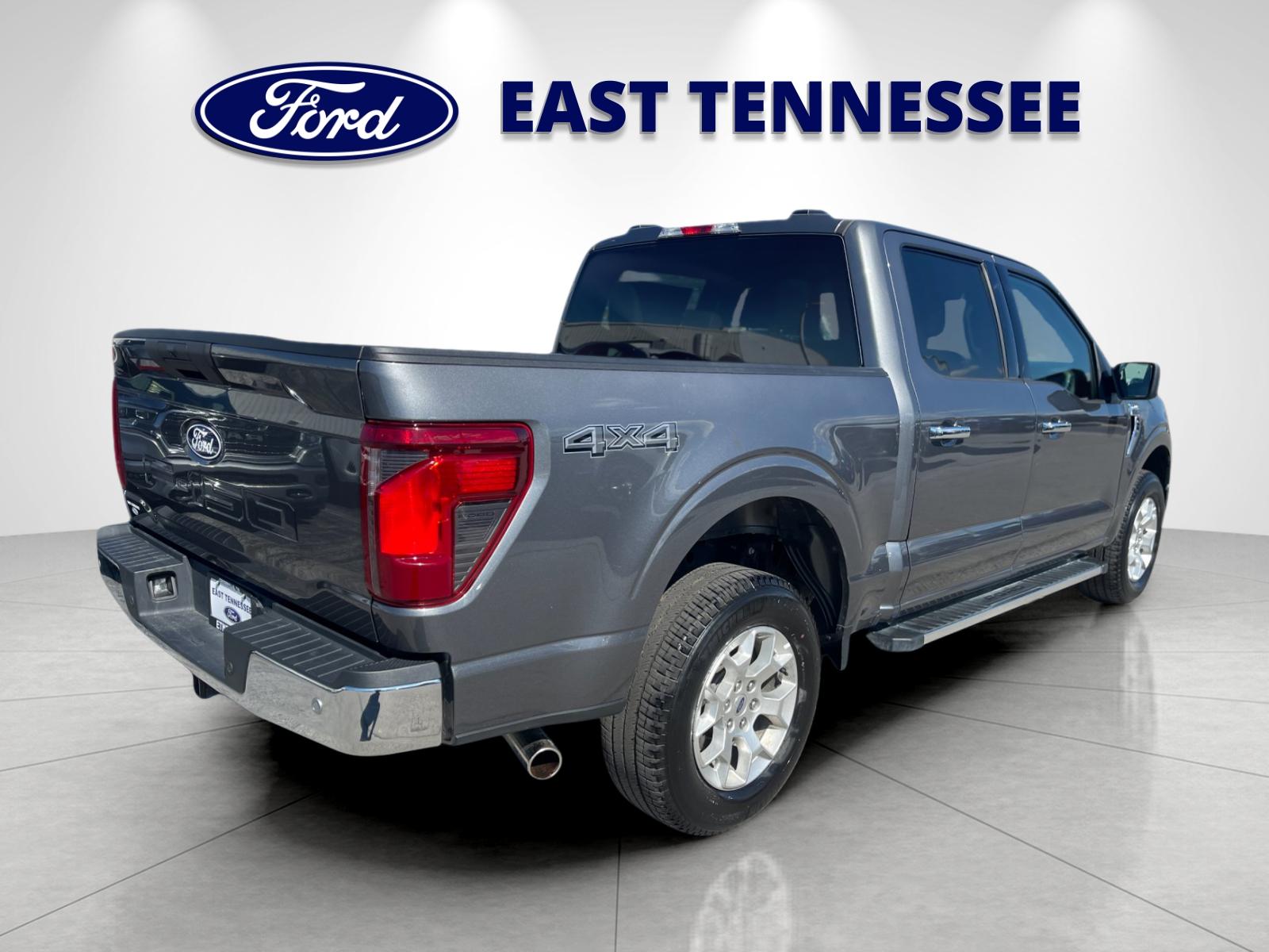 Used 2025 Gray Ford XLT image 3