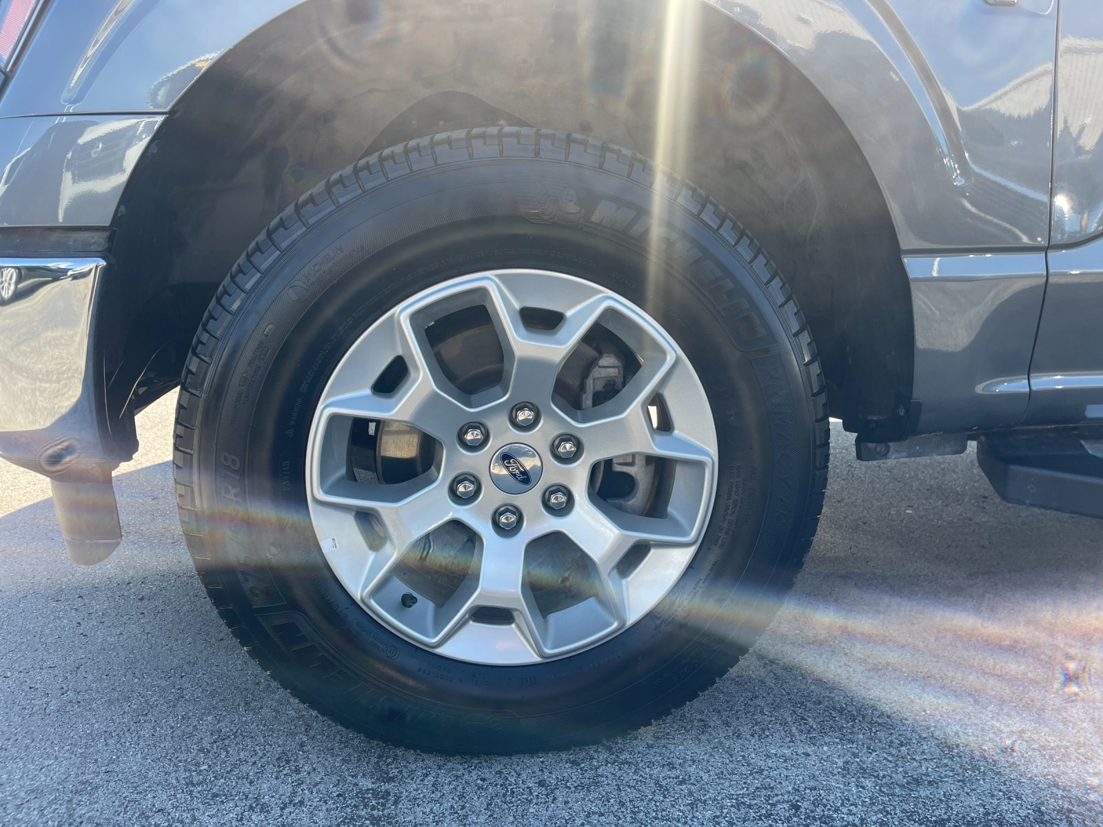 Used 2025 Gray Ford XLT image 30