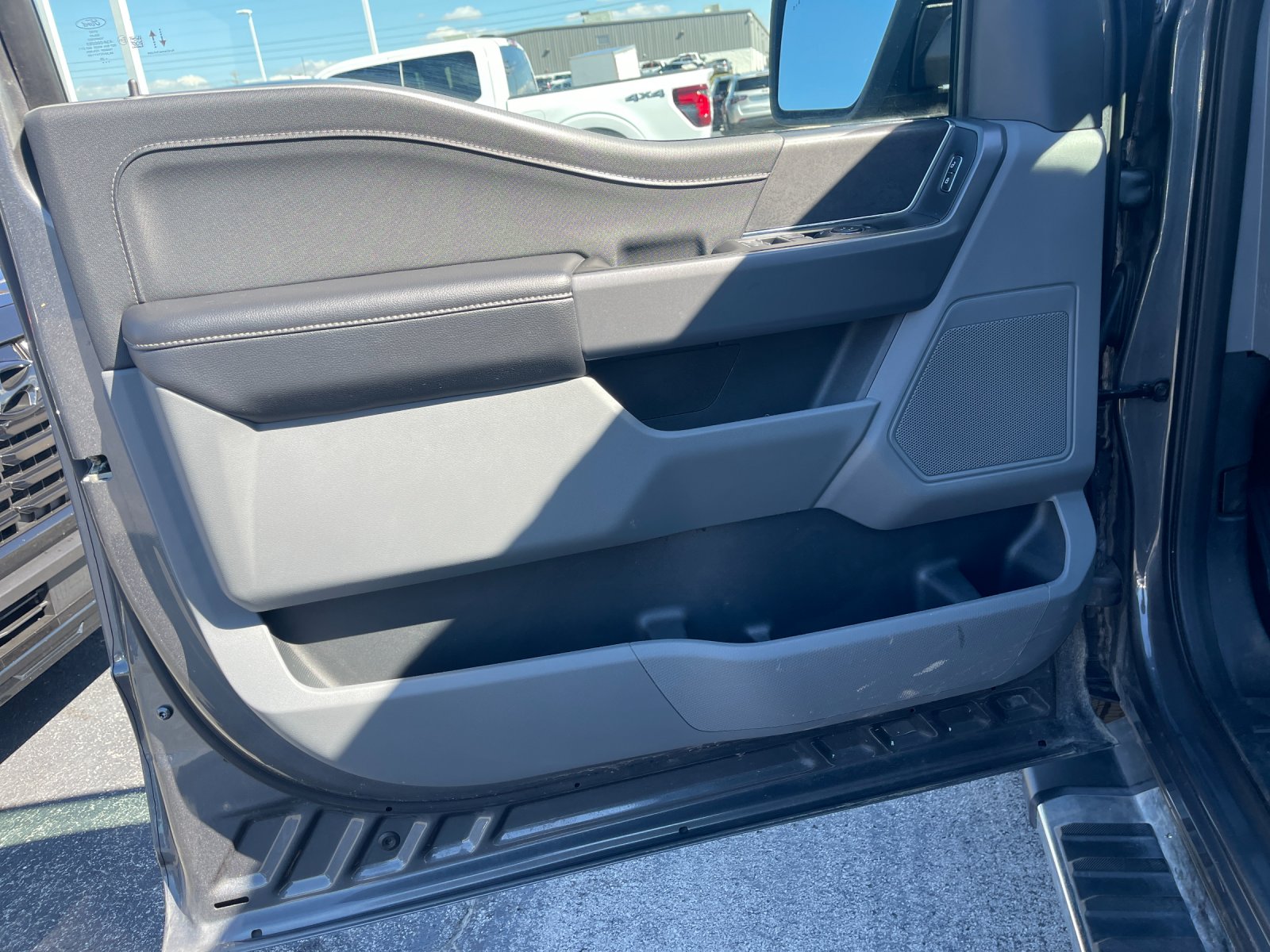 Used 2025 Gray Ford XLT image 12