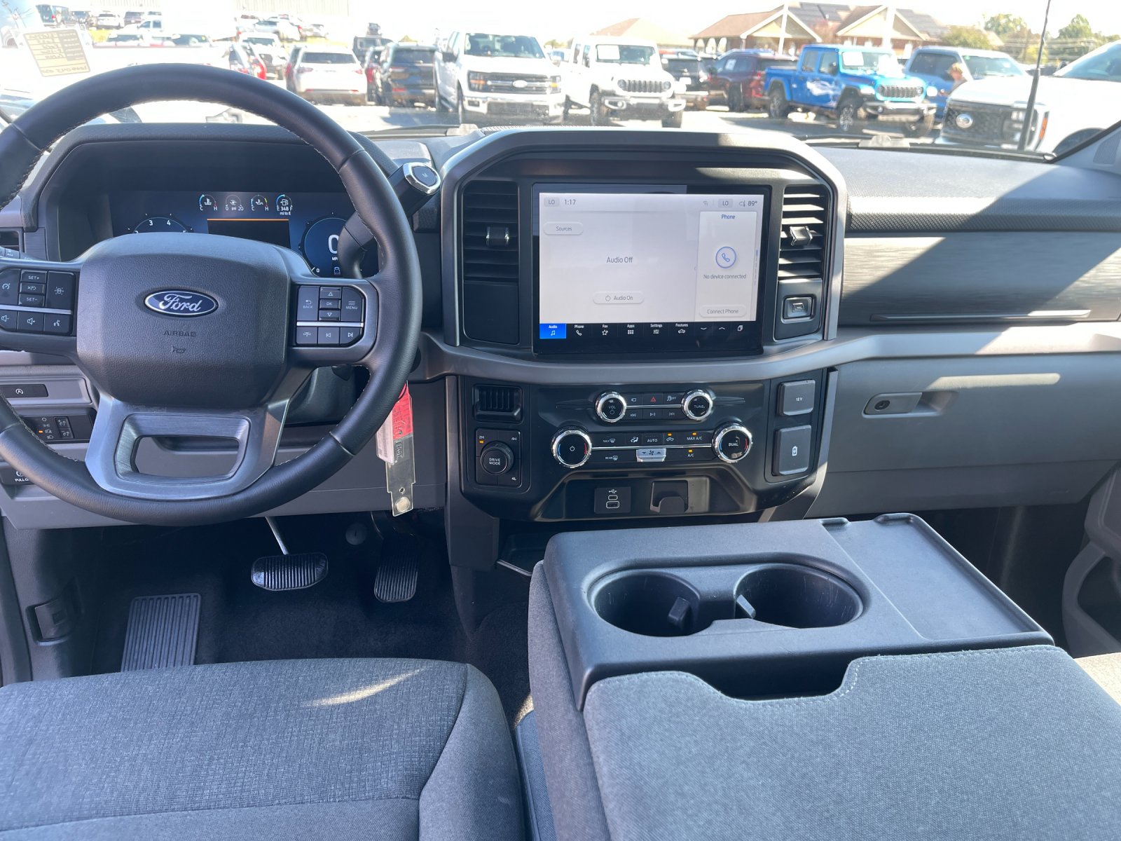 Used 2025 Gray Ford XLT image 15