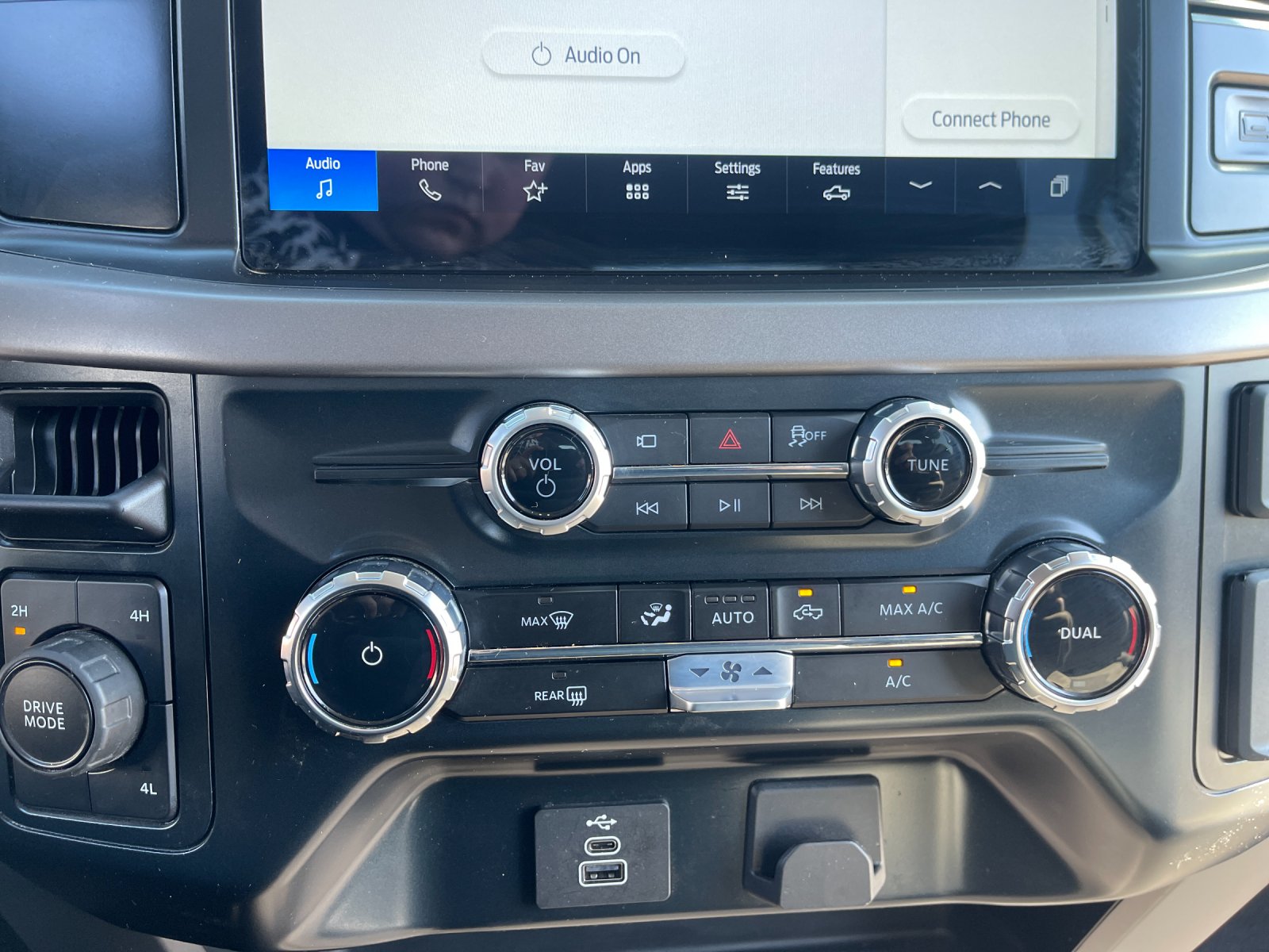 Used 2025 Gray Ford XLT image 22