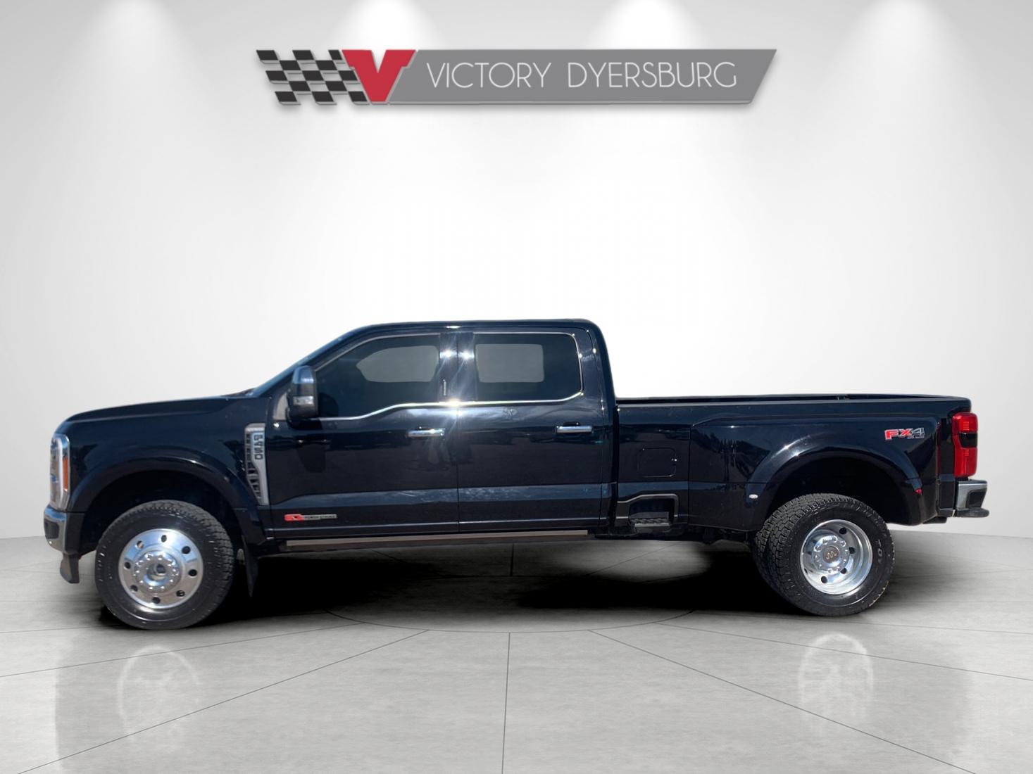 Used 2023 Black Ford King Ranch image 7