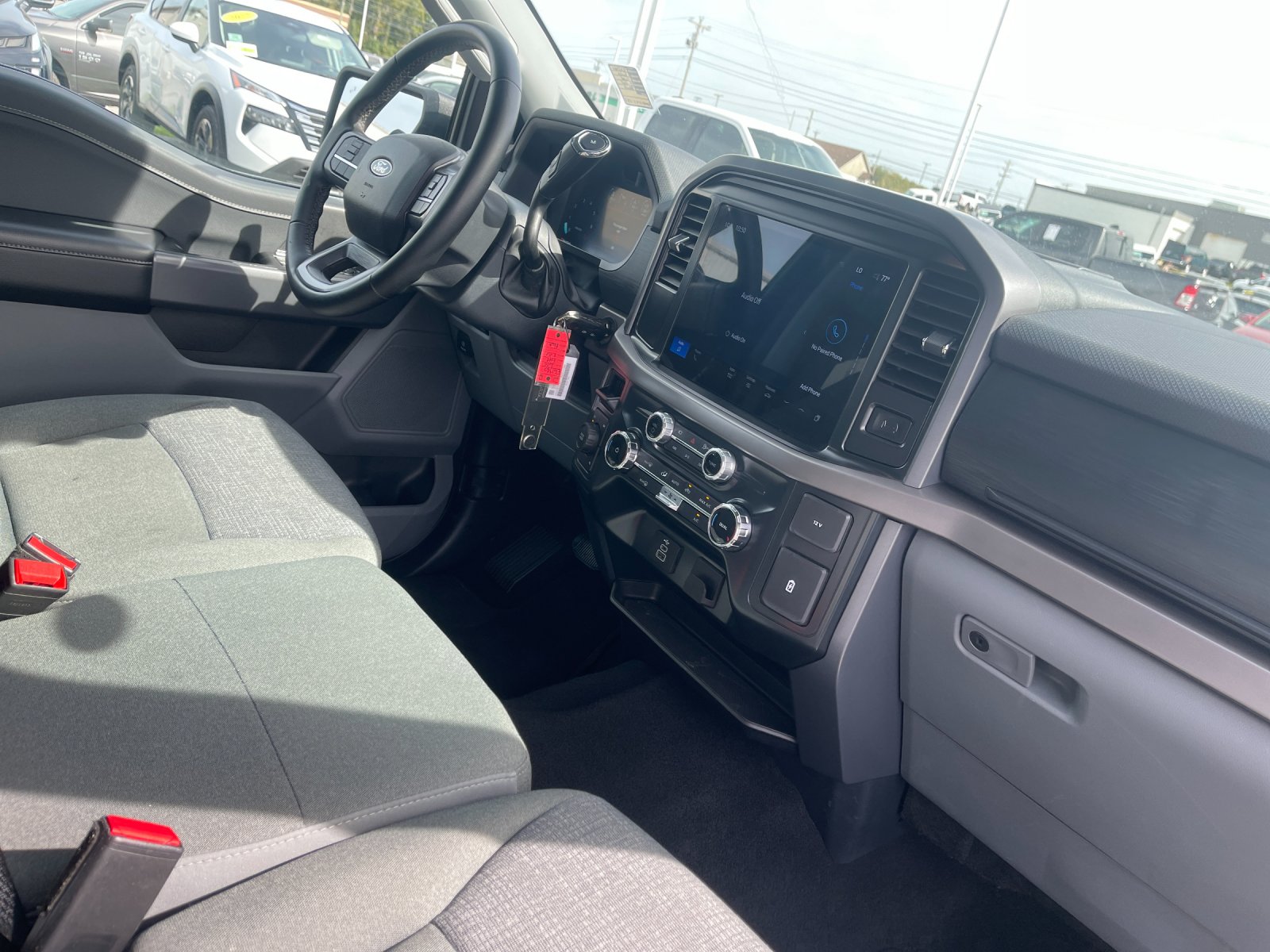 Used 2025 Black Ford XLT image 17