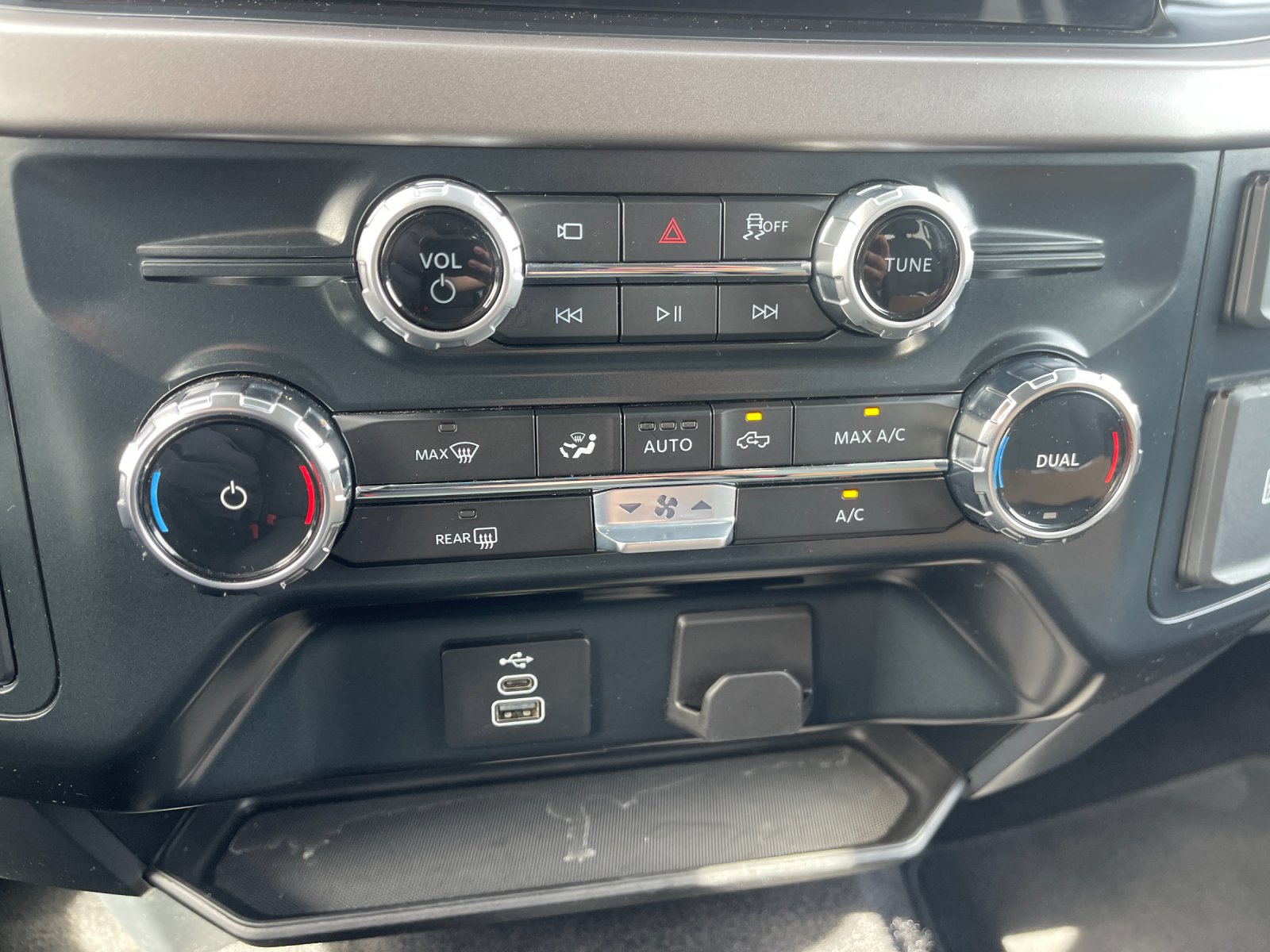Used 2025 Black Ford XLT image 22