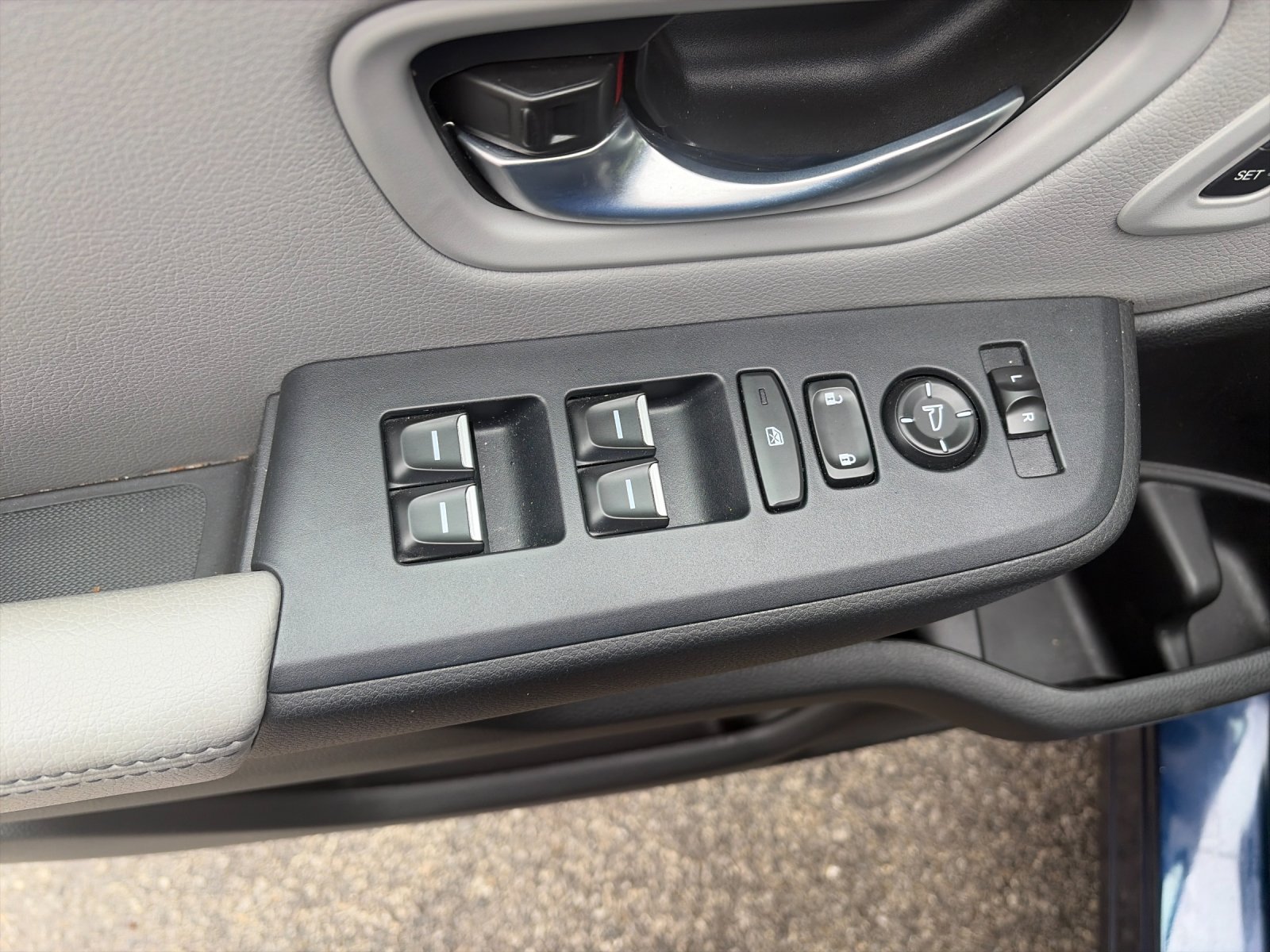 Used 2025  Honda Touring image 13