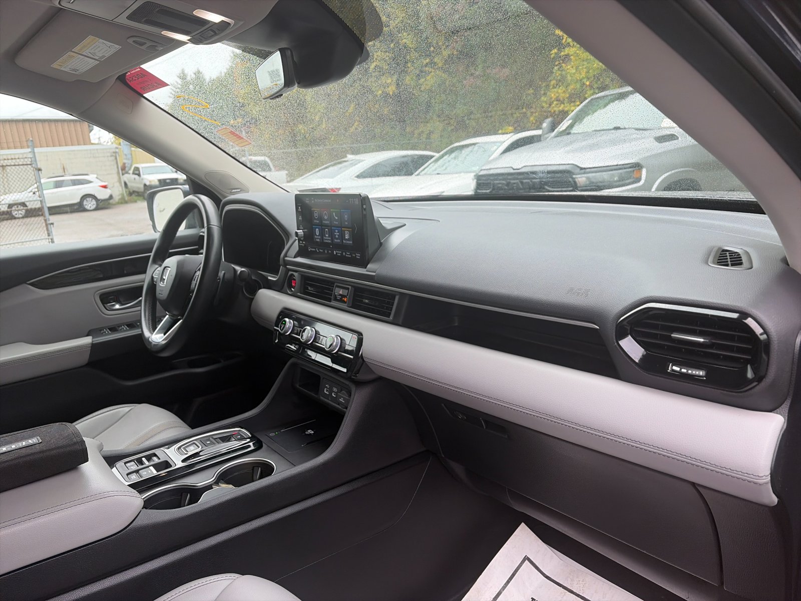 Used 2025  Honda Touring image 19