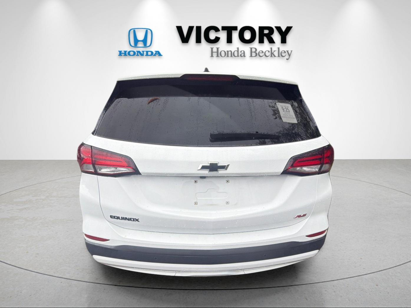 Used 2022 Summit White Chevrolet RS image 4