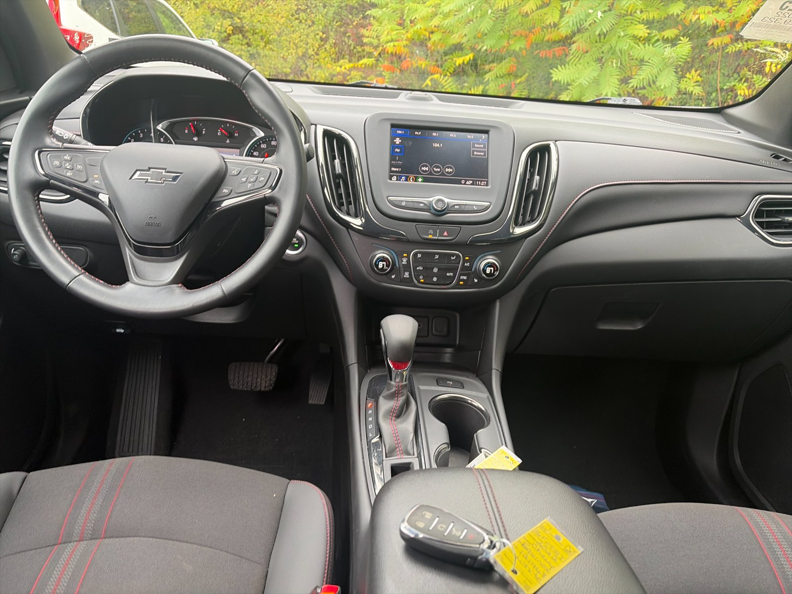 Used 2022 Summit White Chevrolet RS image 16