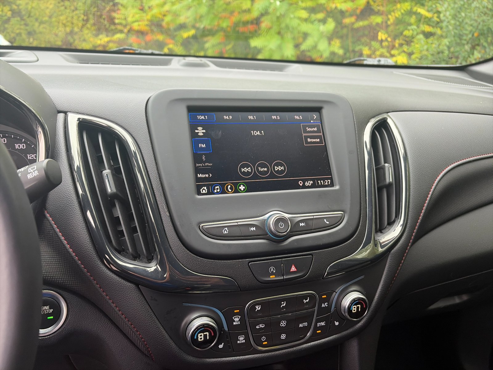 Used 2022 Summit White Chevrolet RS image 22