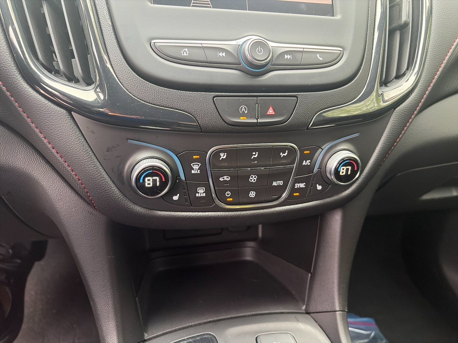 Used 2022 Summit White Chevrolet RS image 24