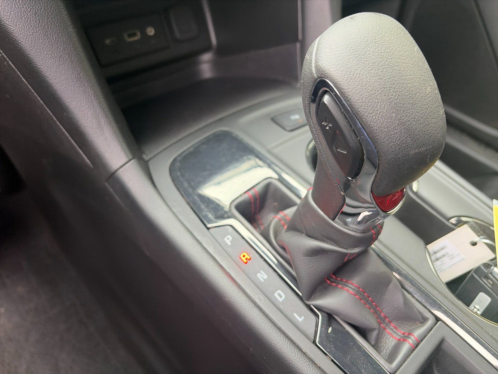 Used 2022 Summit White Chevrolet RS image 25