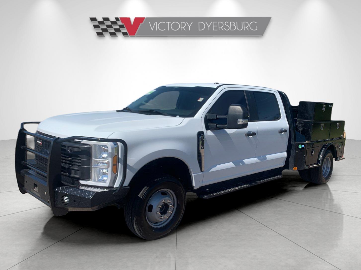 Used 2024 White Ford XL image 8