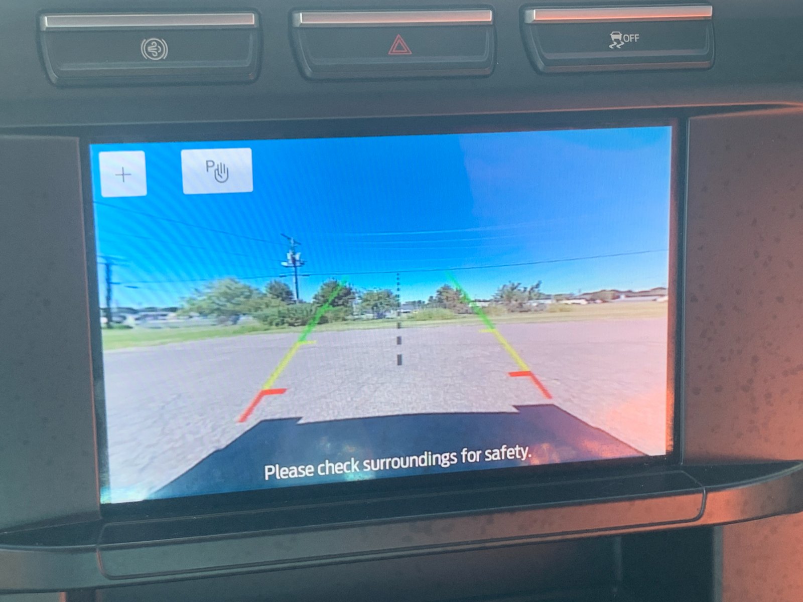 Used 2024 White Ford XL image 23