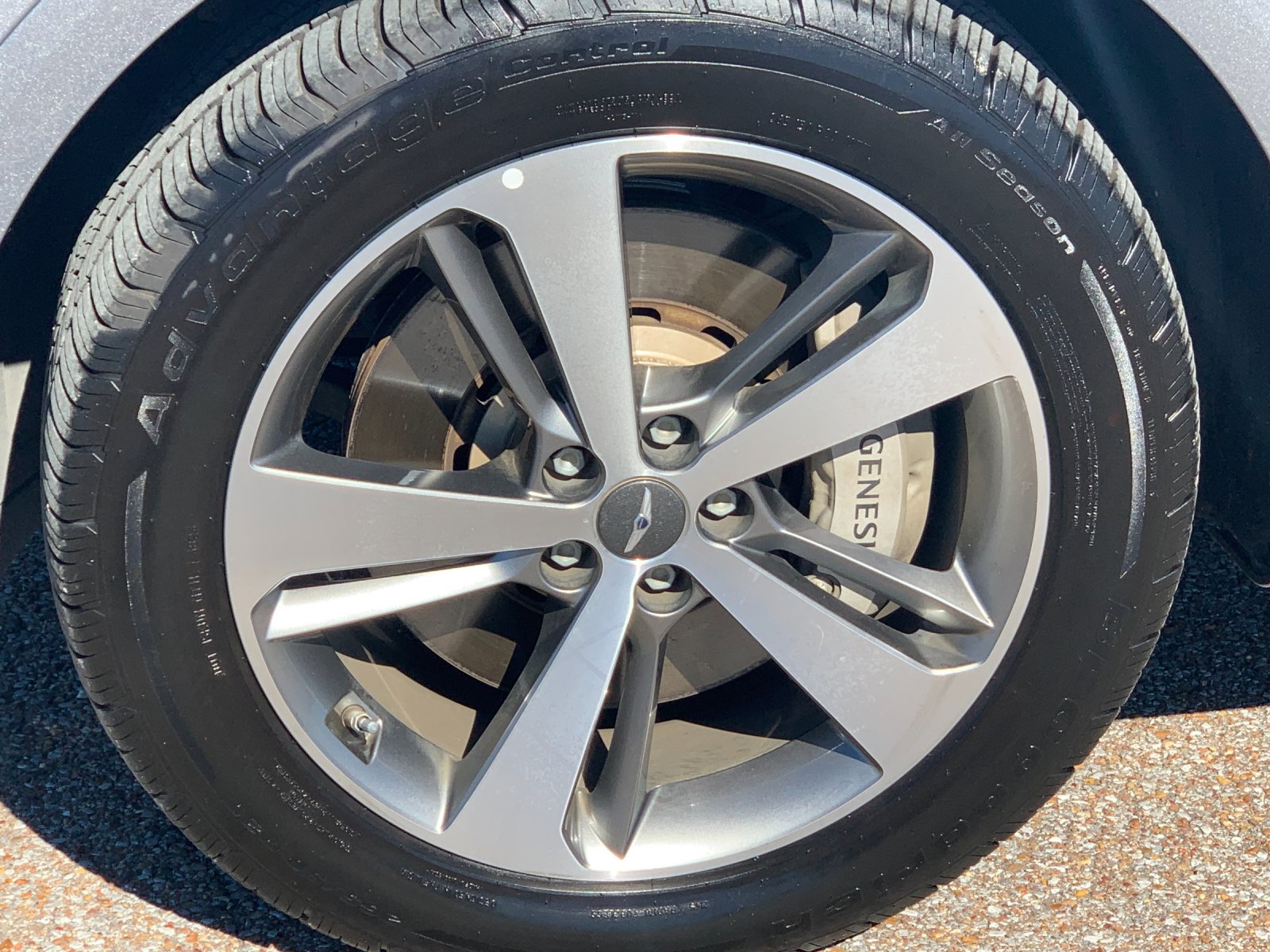 Used 2023 Silver Genesis 3.5T image 35