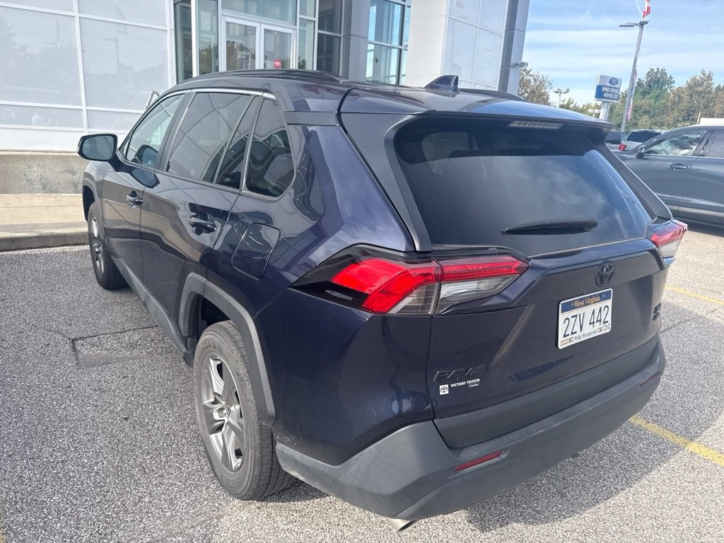Certified Used 2025  Toyota XLE image 4