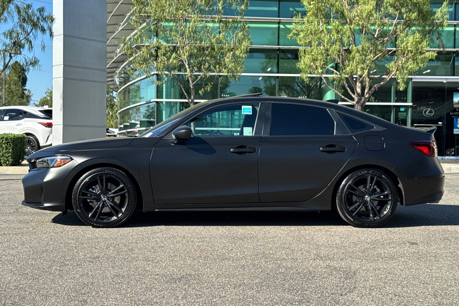 Certified Used 2025 Crystal Black Pearl Honda SI image 7
