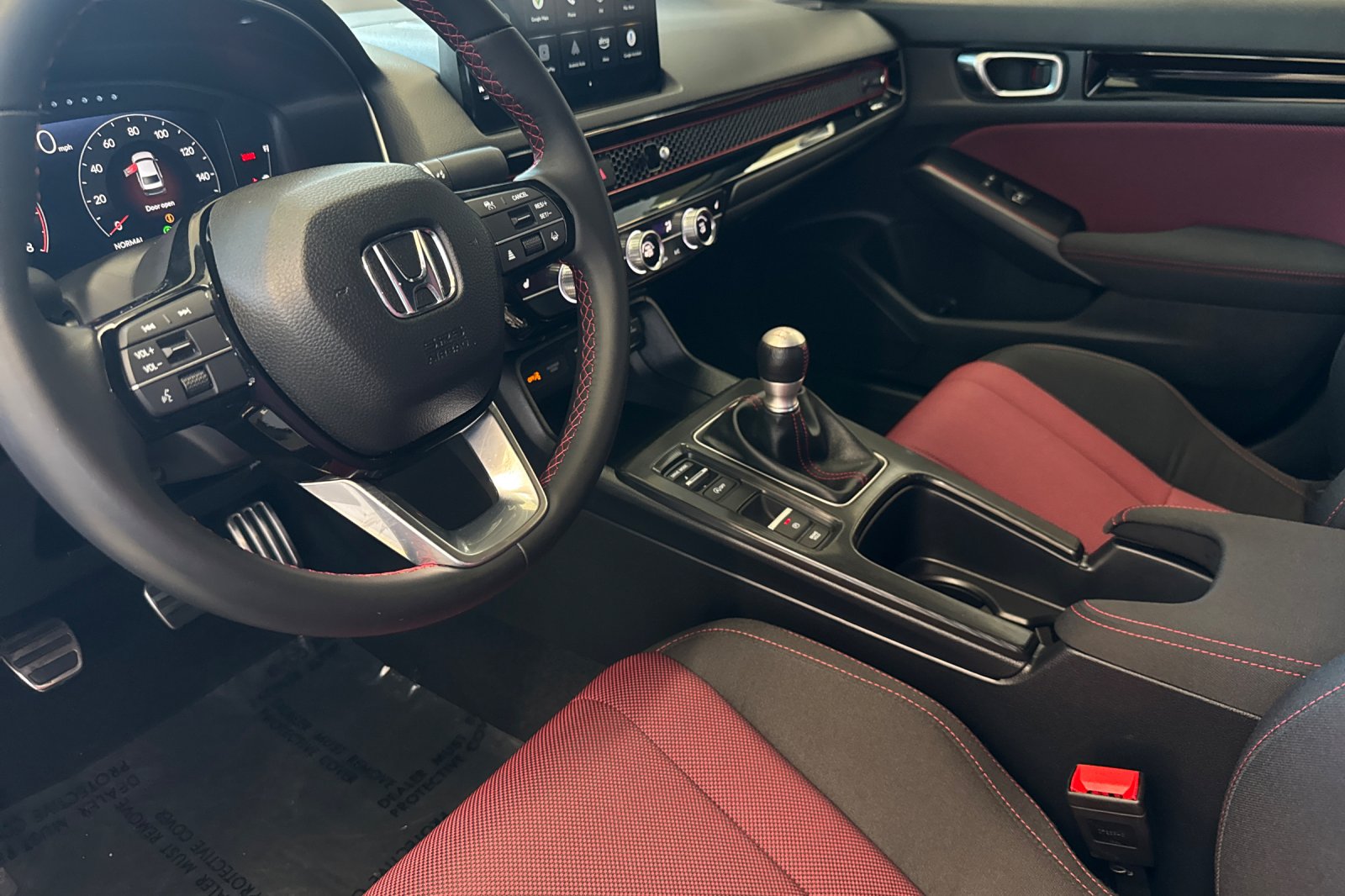 Certified Used 2025 Crystal Black Pearl Honda SI image 10