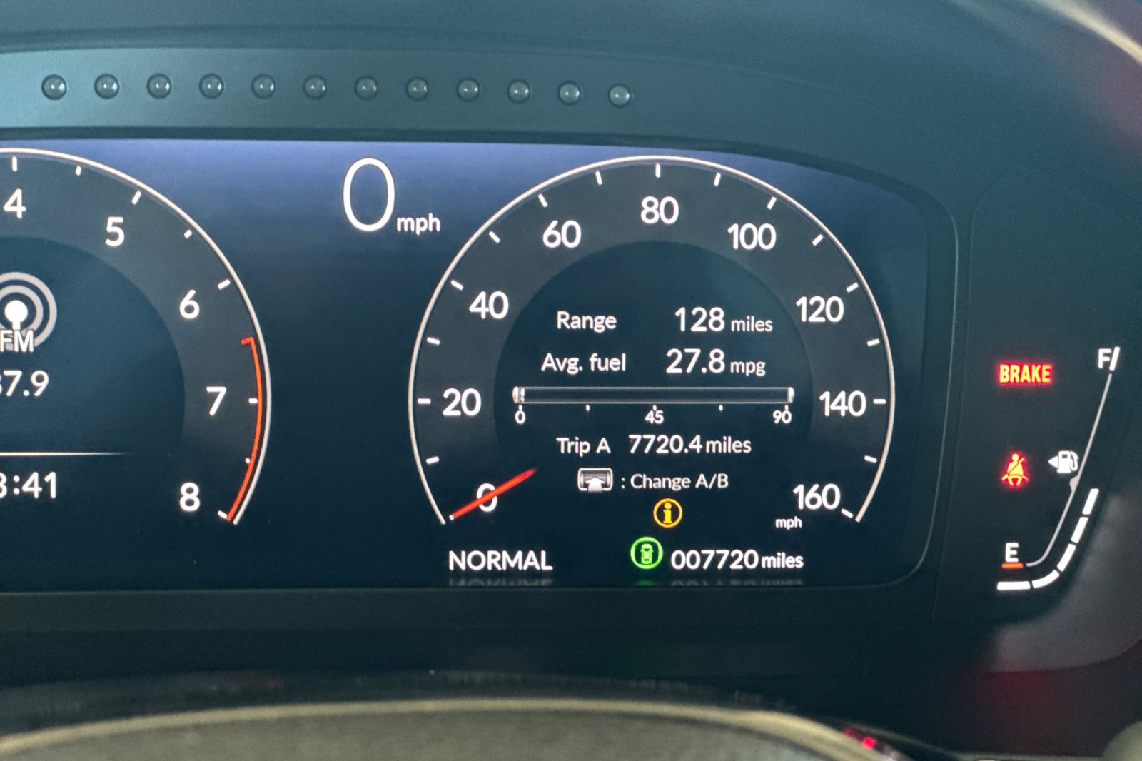Certified Used 2025 Crystal Black Pearl Honda SI image 25
