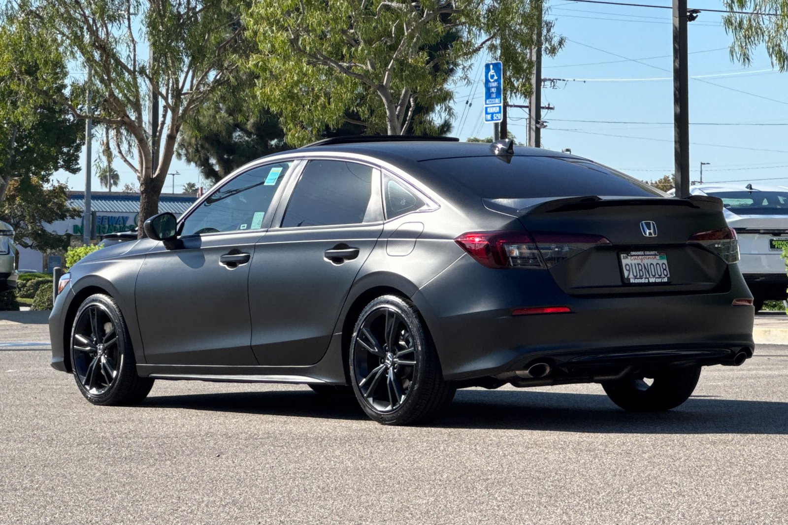 Certified Used 2025 Crystal Black Pearl Honda SI image 6