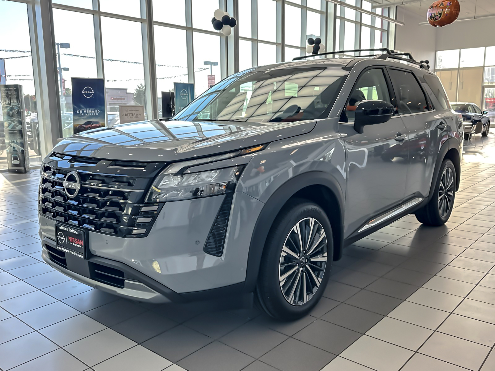 New 2026 Gray Nissan Platinum image 7
