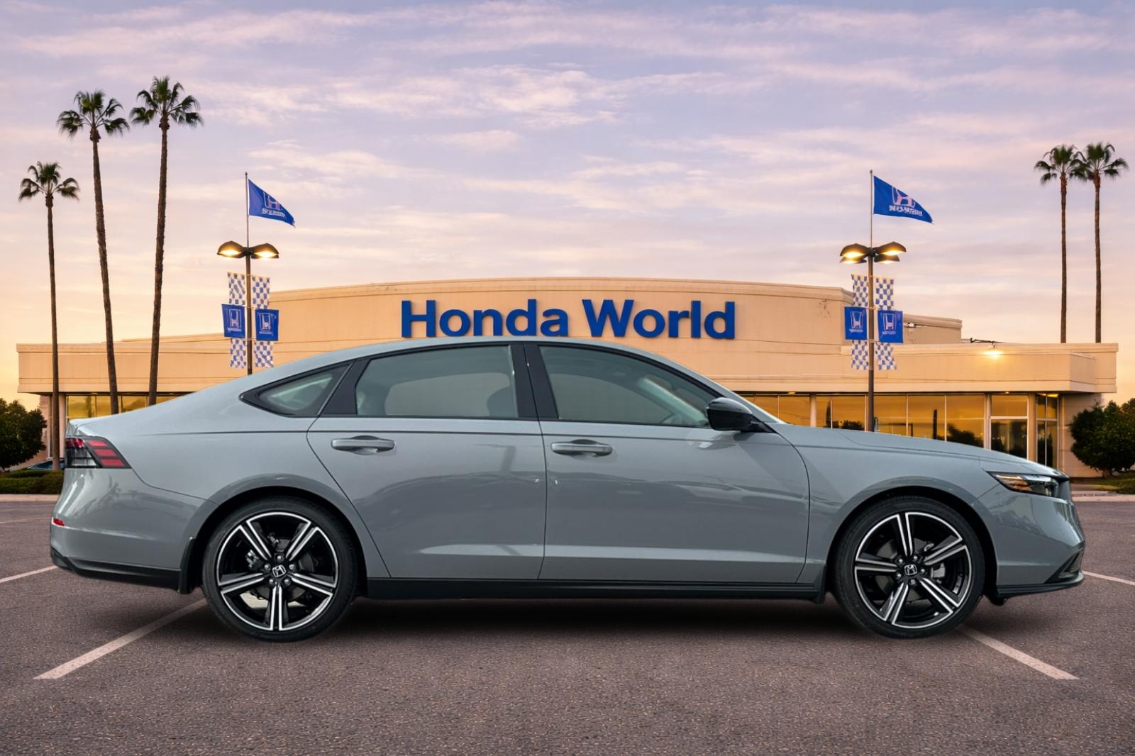 New 2026 Urban Gray Pearl Honda SE image 3
