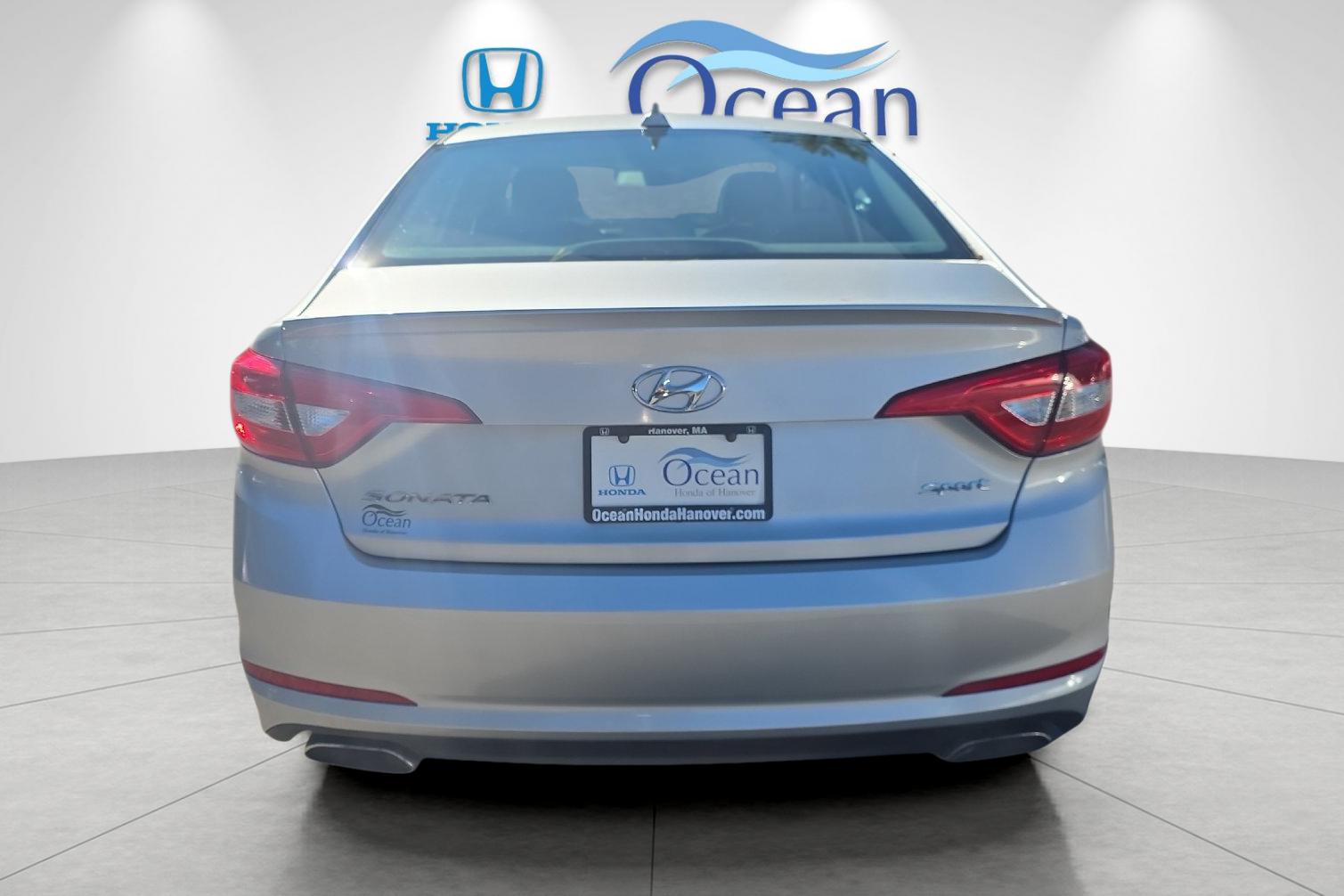 Used 2017 Symphony Silver Hyundai Sport image 4