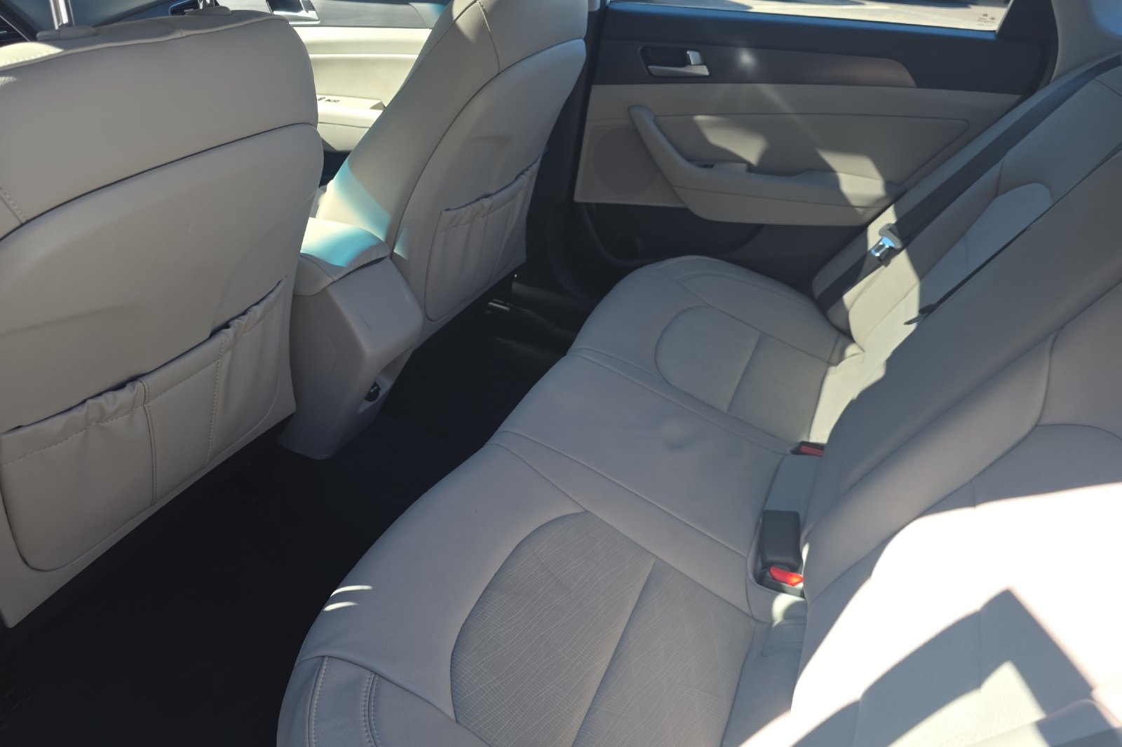 Used 2017 Symphony Silver Hyundai Sport image 13