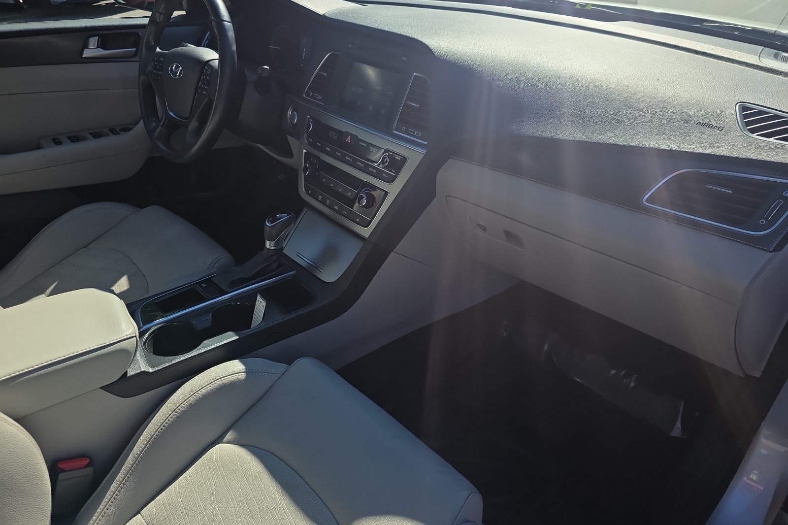 Used 2017 Symphony Silver Hyundai Sport image 16