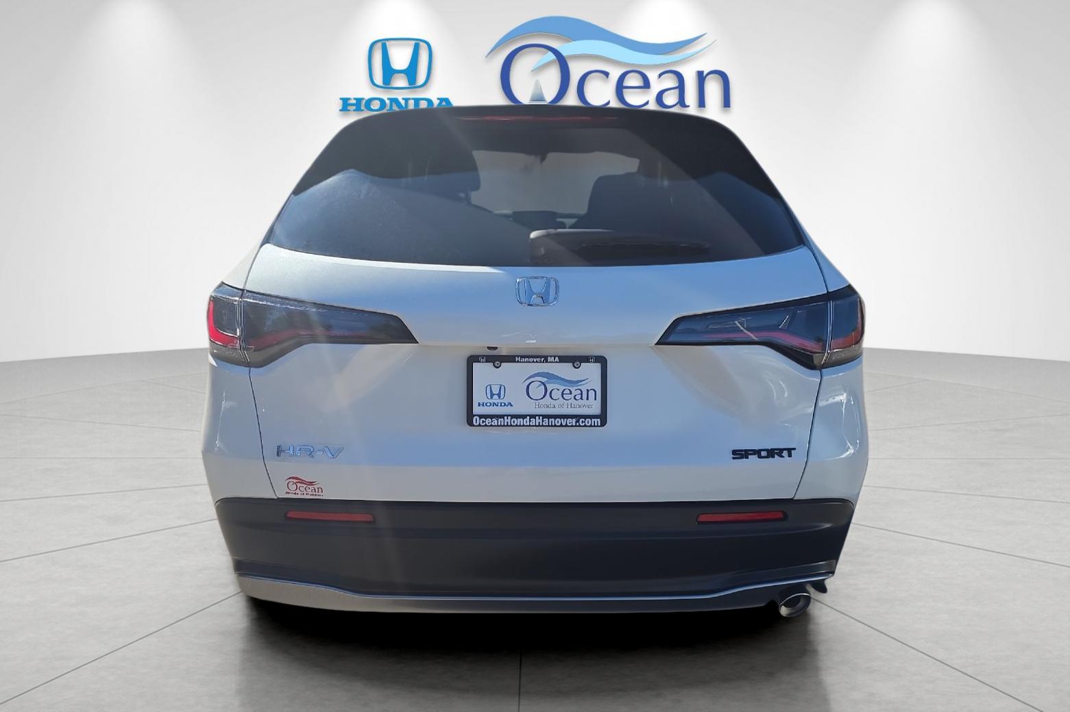 Used 2025 Platinum White Pearl Honda Sport image 4