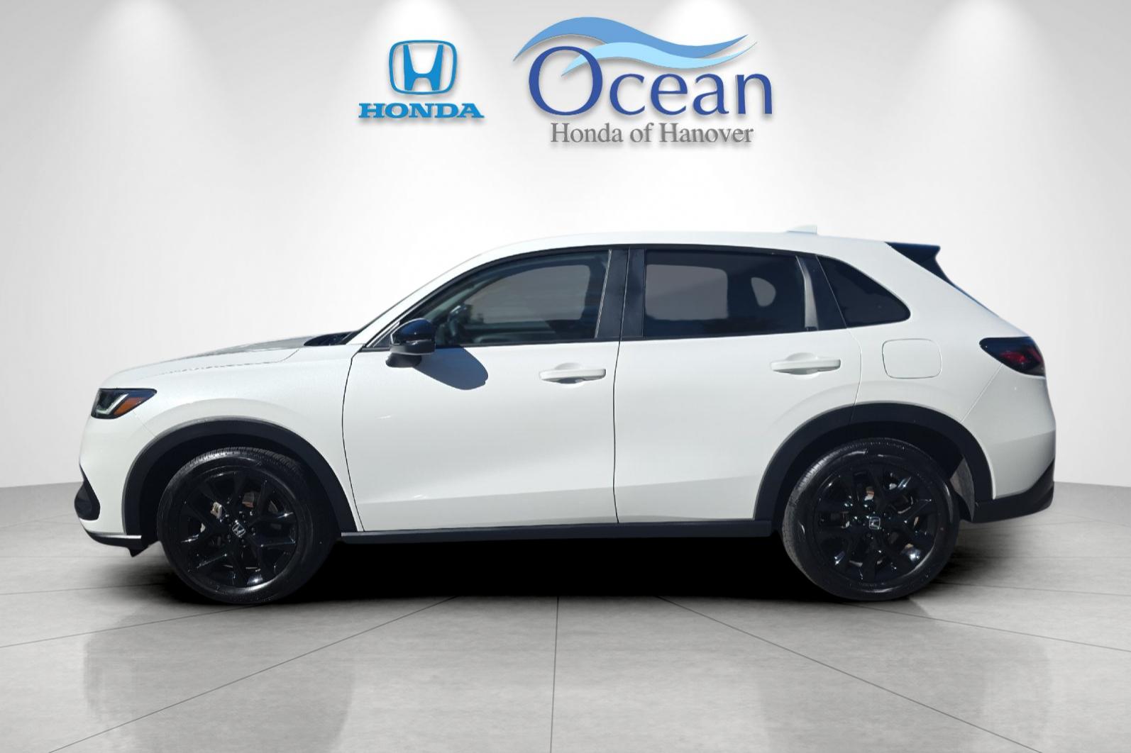Used 2025 Platinum White Pearl Honda Sport image 6
