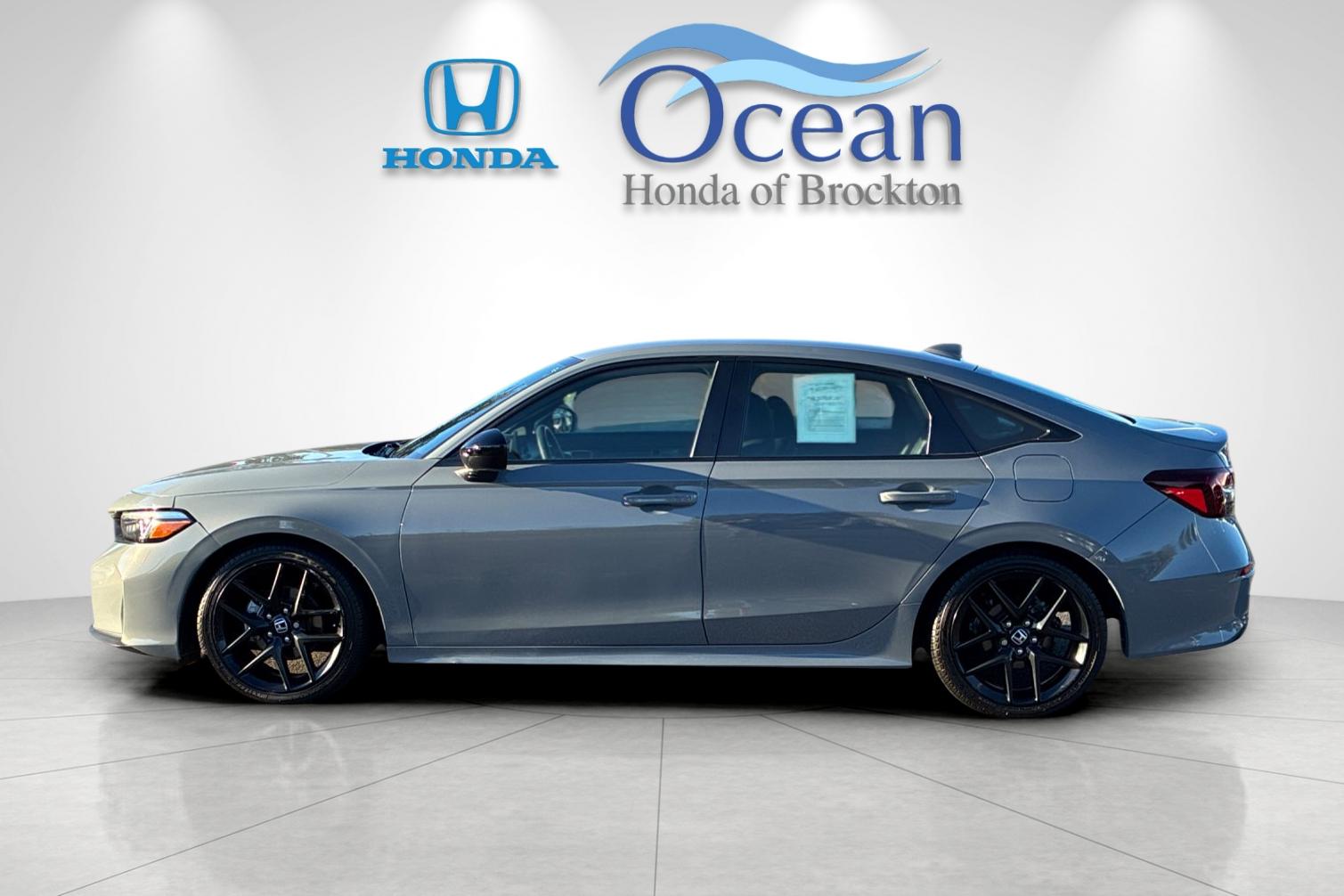Used 2025 Urban Gray Pearl Honda Sport image 6