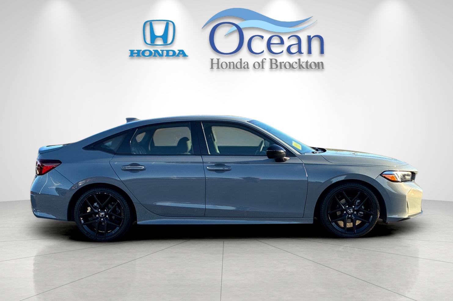 Used 2025 Urban Gray Pearl Honda Sport image 2