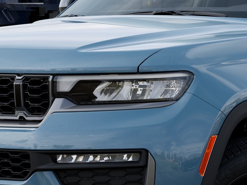 New 2027 Steel Blue Paint Jeep Limited image 10