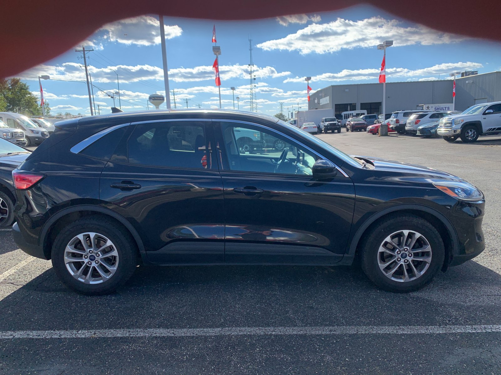 Used 2021 Ford Escape SE with VIN 1FMCU0G69MUA98211 for sale in Triadelphia, WV
