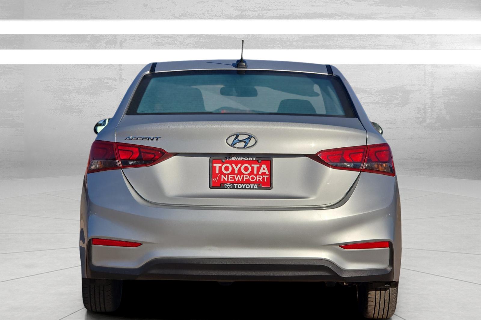 Used 2020 Silver Hyundai SEL image 5