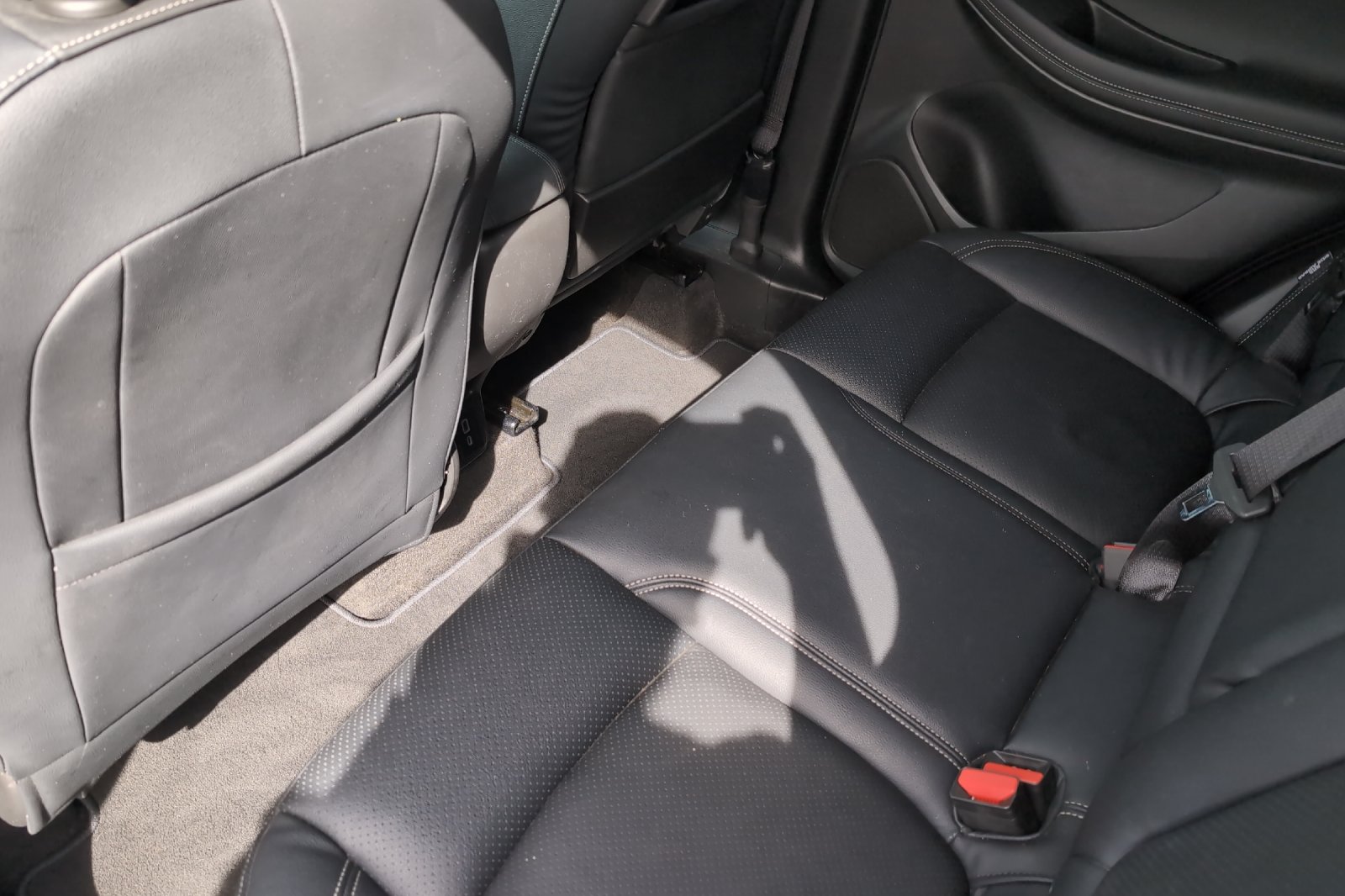 Used 2022 White Buick Select image 13