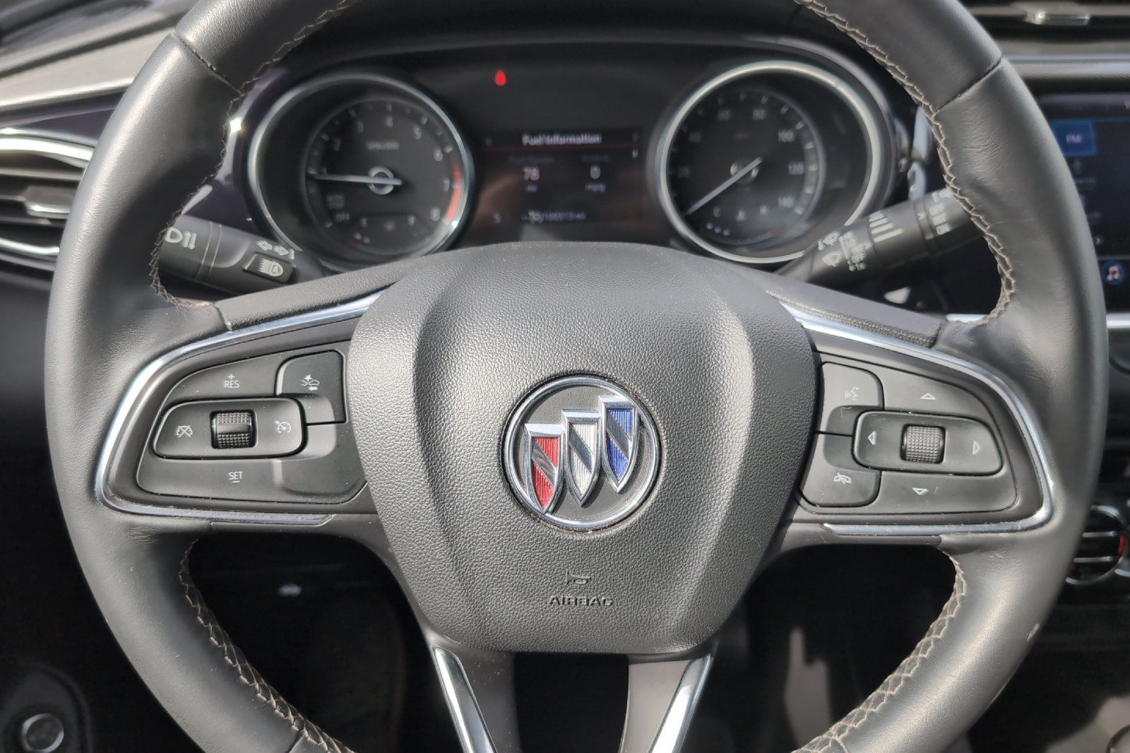 Used 2022 White Buick Select image 24