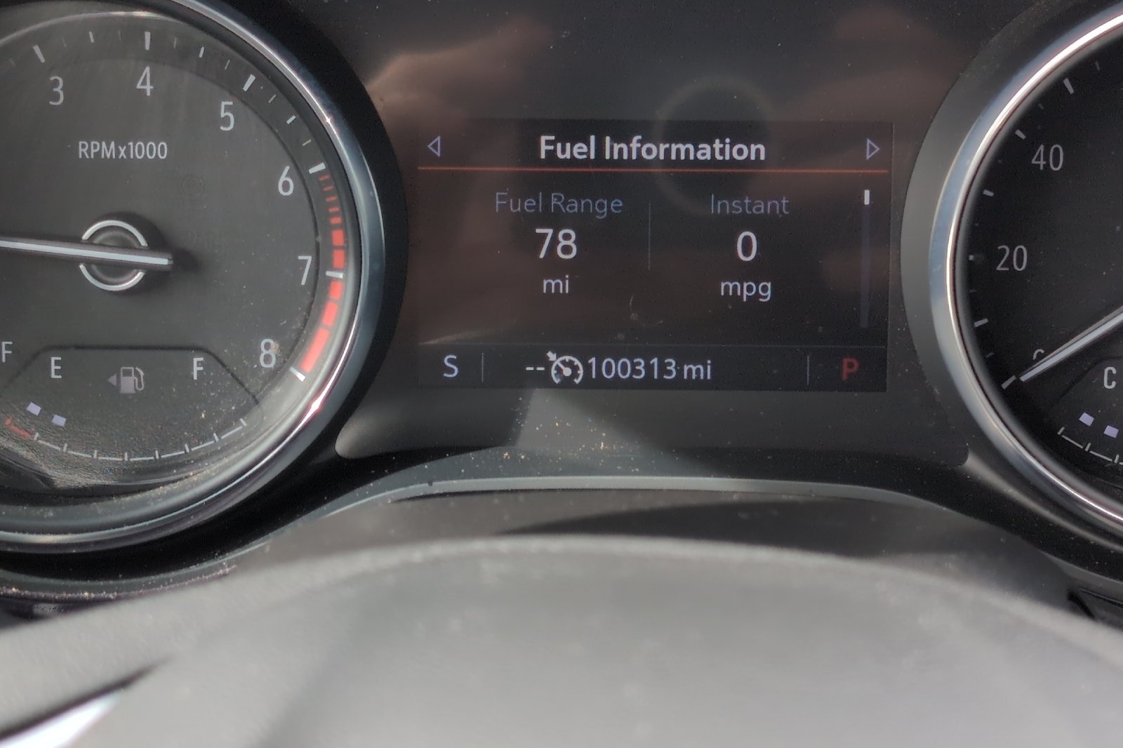 Used 2022 White Buick Select image 26