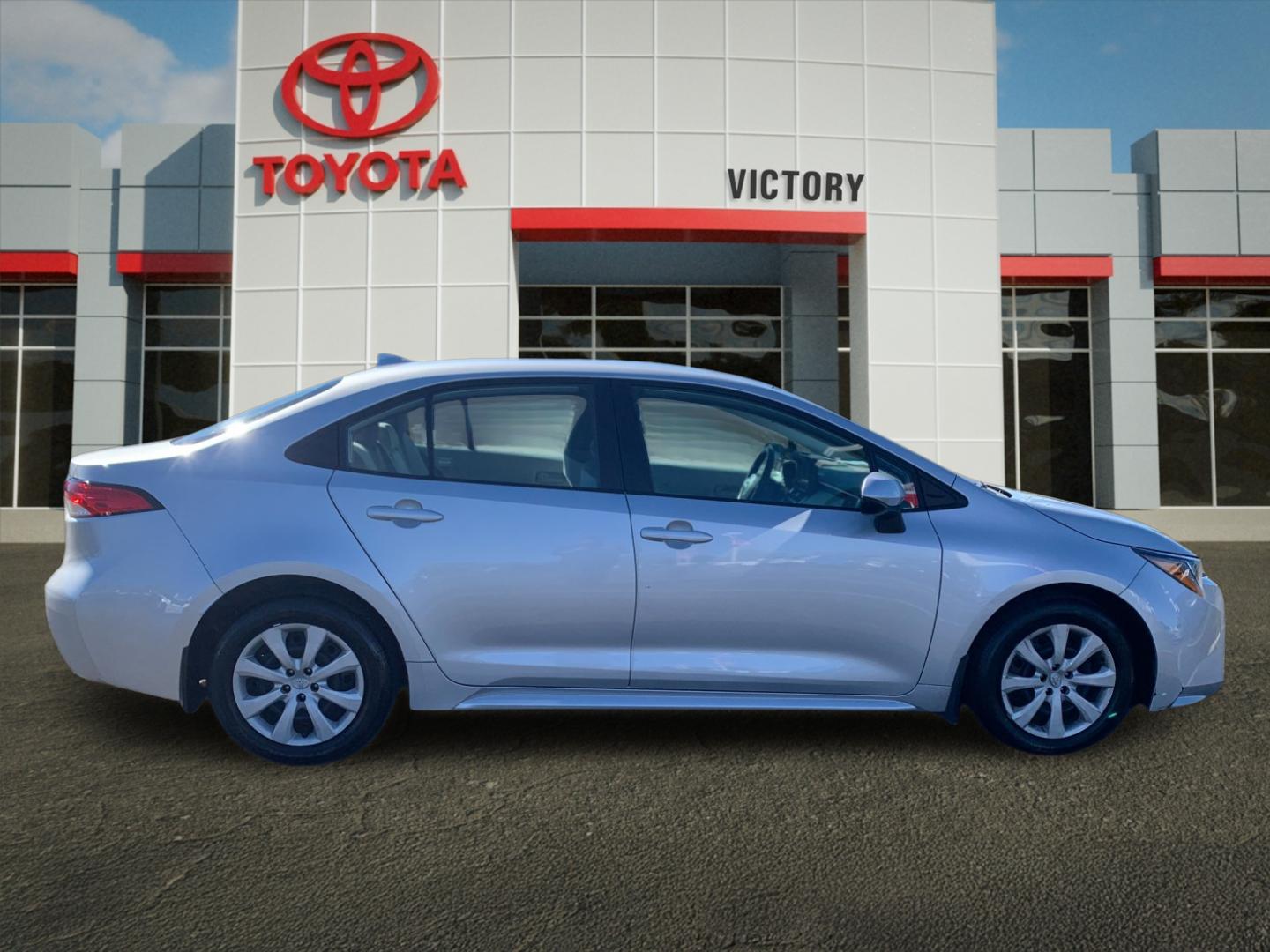 Used 2024 Toyota Corolla LE with VIN 5YFB4MDE2RP202805 for sale in Marietta, OH