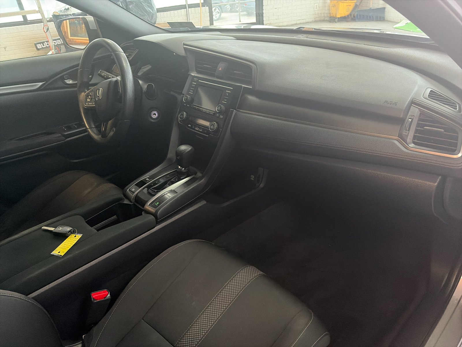 Used 2020 Polished Metal Metallic Honda LX image 18